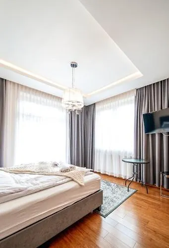 Szymanowskiego 公寓